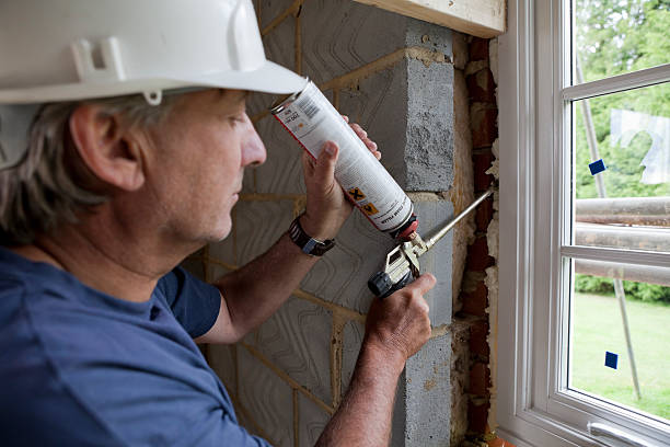 Best Insulation Maintenance and Repair in Struthers, OH